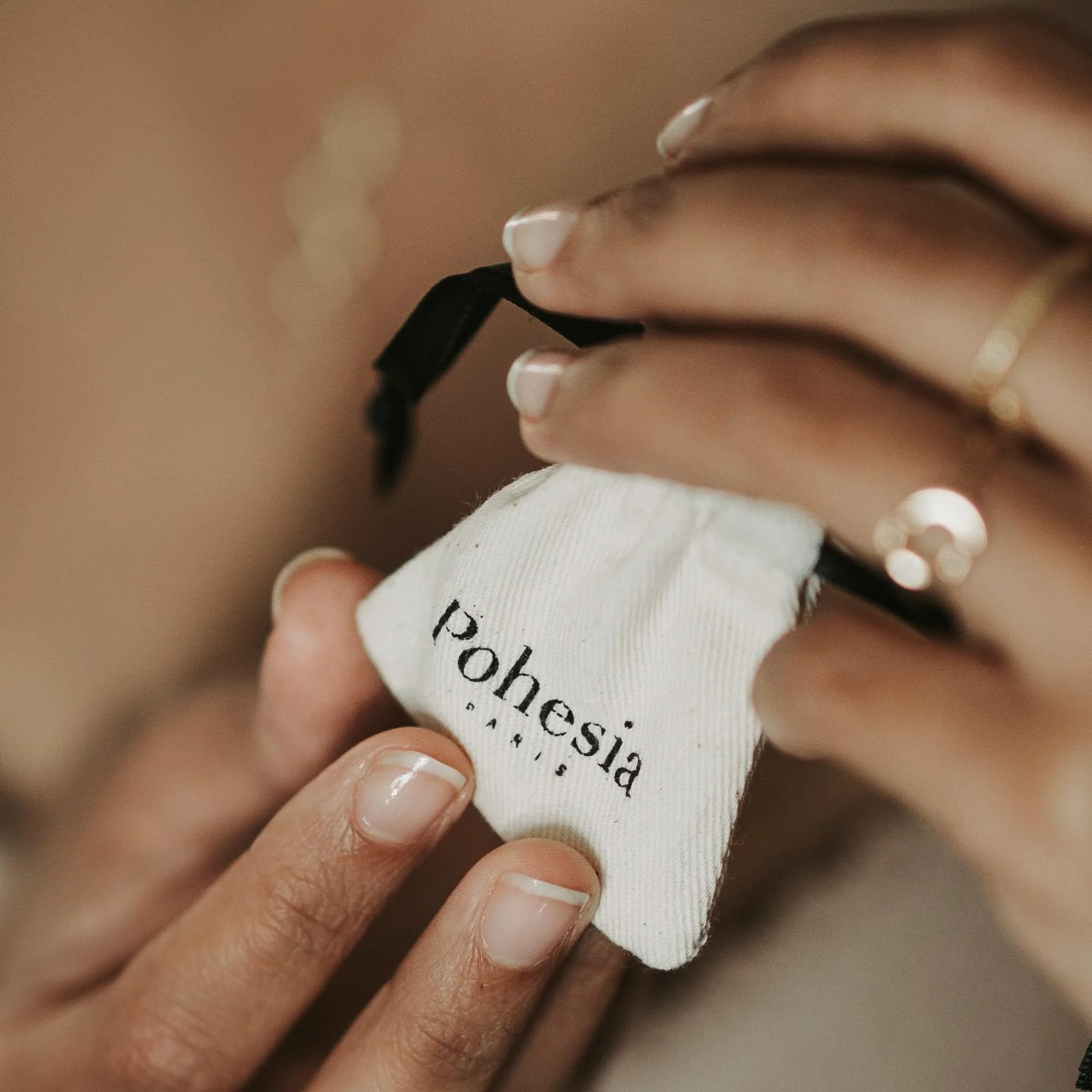 PIERCING PAROS - Image 4